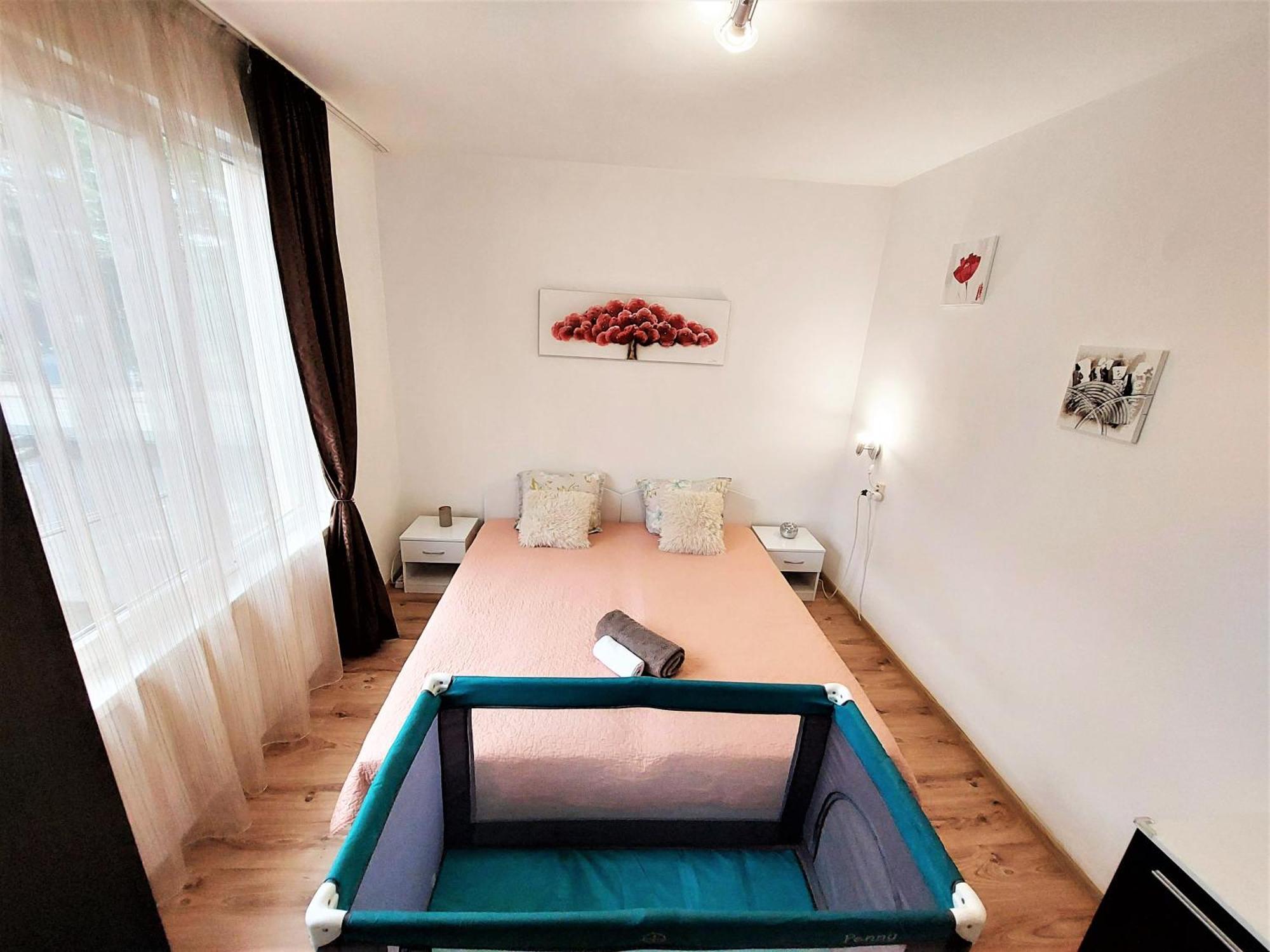 3 Rooms Apartment, Top Center, 1St Floor, Aubg, Free Parking, Pc I5 Ssd, 3 Led Tvs 200 Channels, Wifi, Terrace, Easy-Late Check-In, Stay Before Greece بلاغويفغراد المظهر الخارجي الصورة